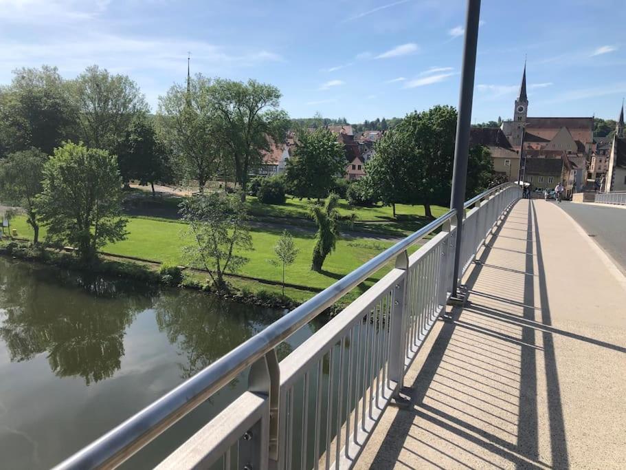 Ferienwohnung Um'S Eck Ochsenfurt Exterior foto